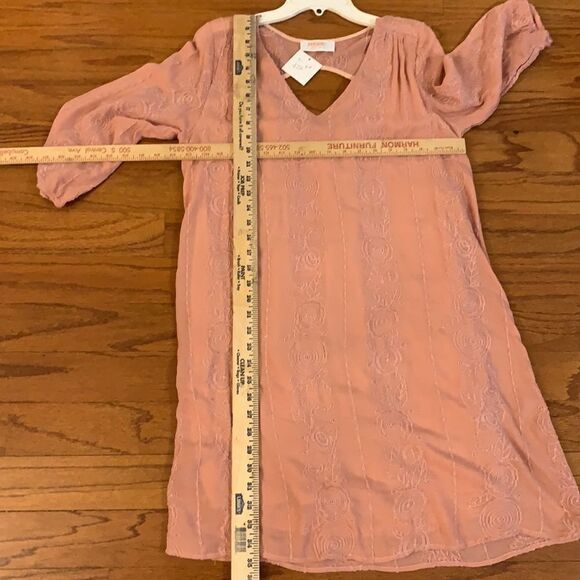 ReneeC NWT large Blush color dress with partially open back. - Picture 7 of 8